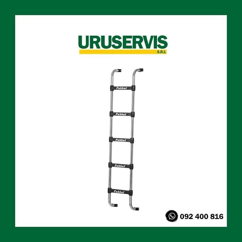 Escalera lateral